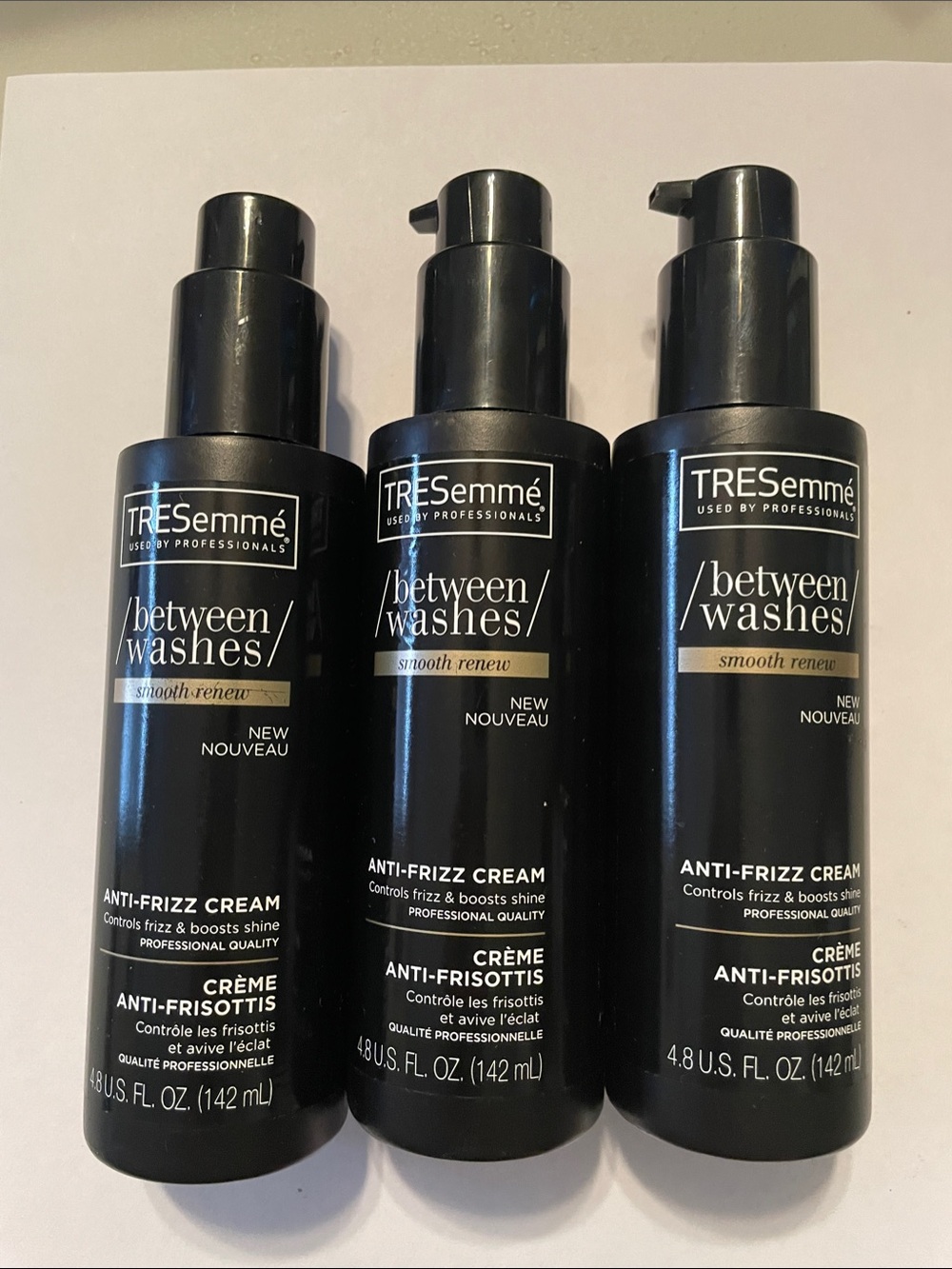 TRESemmé Between Washes Smooth Renew Anti-Frizz Cream X3 Bundle New